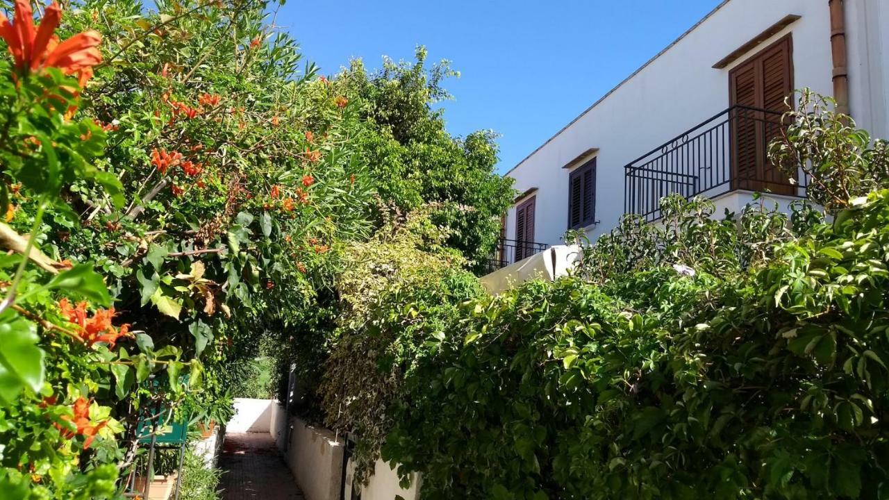 Villetta Con Giardino Mandarino ماكاري المظهر الخارجي الصورة