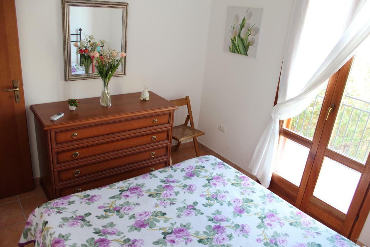 Villetta Con Giardino Mandarino ماكاري المظهر الخارجي الصورة