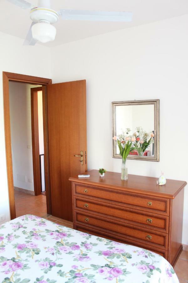 Villetta Con Giardino Mandarino ماكاري المظهر الخارجي الصورة